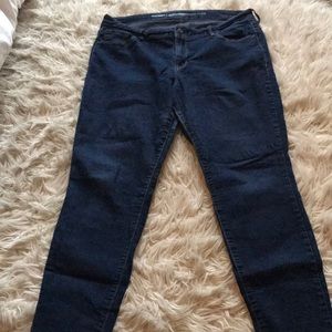 Old Navy Dark Wash Super Skinny Jeans size 14